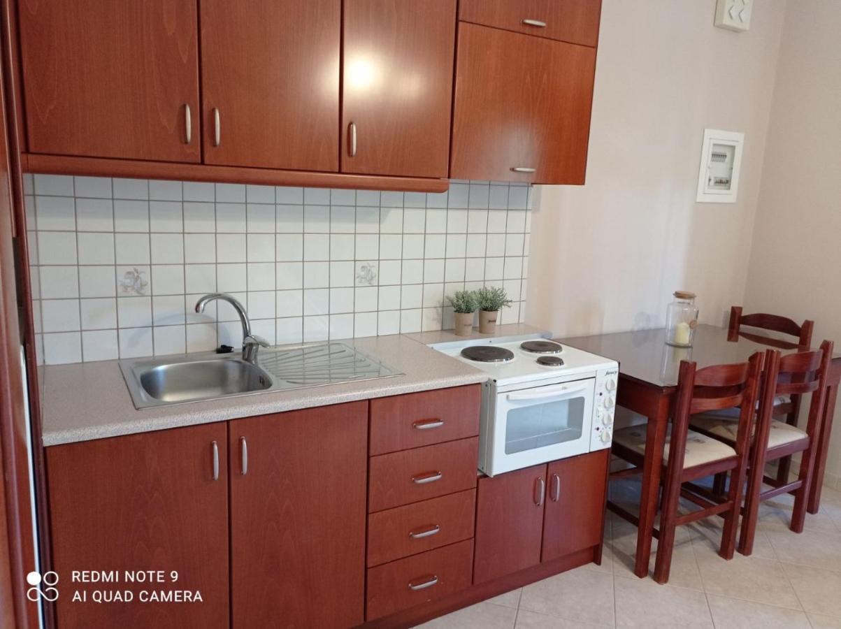 Nisos Family Apartments Yénion Buitenkant foto