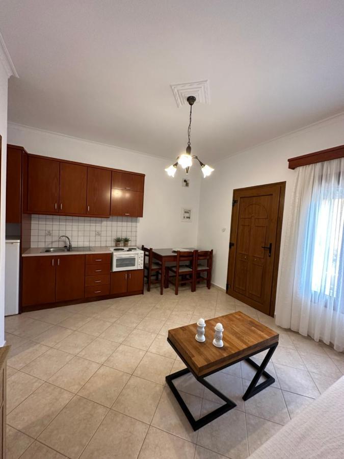 Nisos Family Apartments Yénion Buitenkant foto